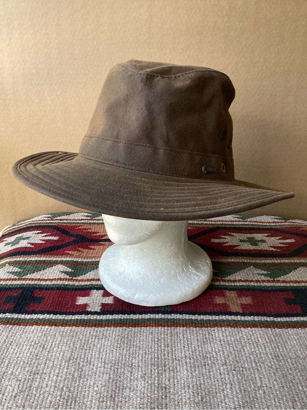 Outback Trading oilskin river guide hat original outback size large